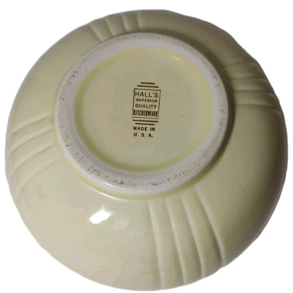 Halls Superior Mixing Bowl Crocus Quality Kitchenware Floral Pattern‎ Yellow SEE